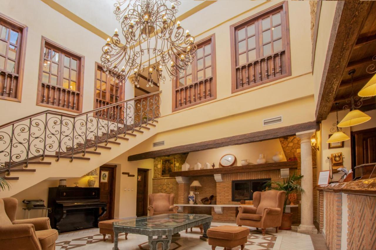 Hospederia Del Zenete Otel La Calahorra Dış mekan fotoğraf